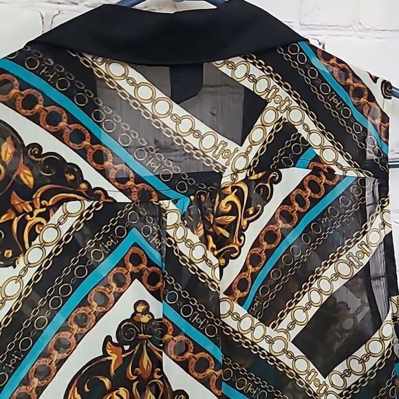 Living Doll LA Women's Size Medium Multi-Color Scarf Print Sleeveless Blouse Top - Picture 3 of 9